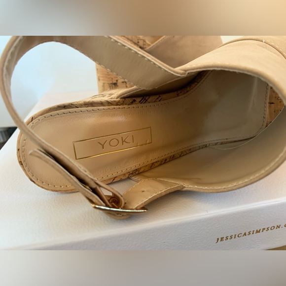 Nude Heels, Size 6, Yoki, Suede, Open-toe high heels with straps and cork heels - Picture 2 of 3